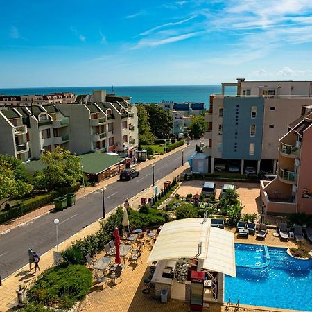 Menada Belle View Apartments Sveti Vlas Bagian luar foto