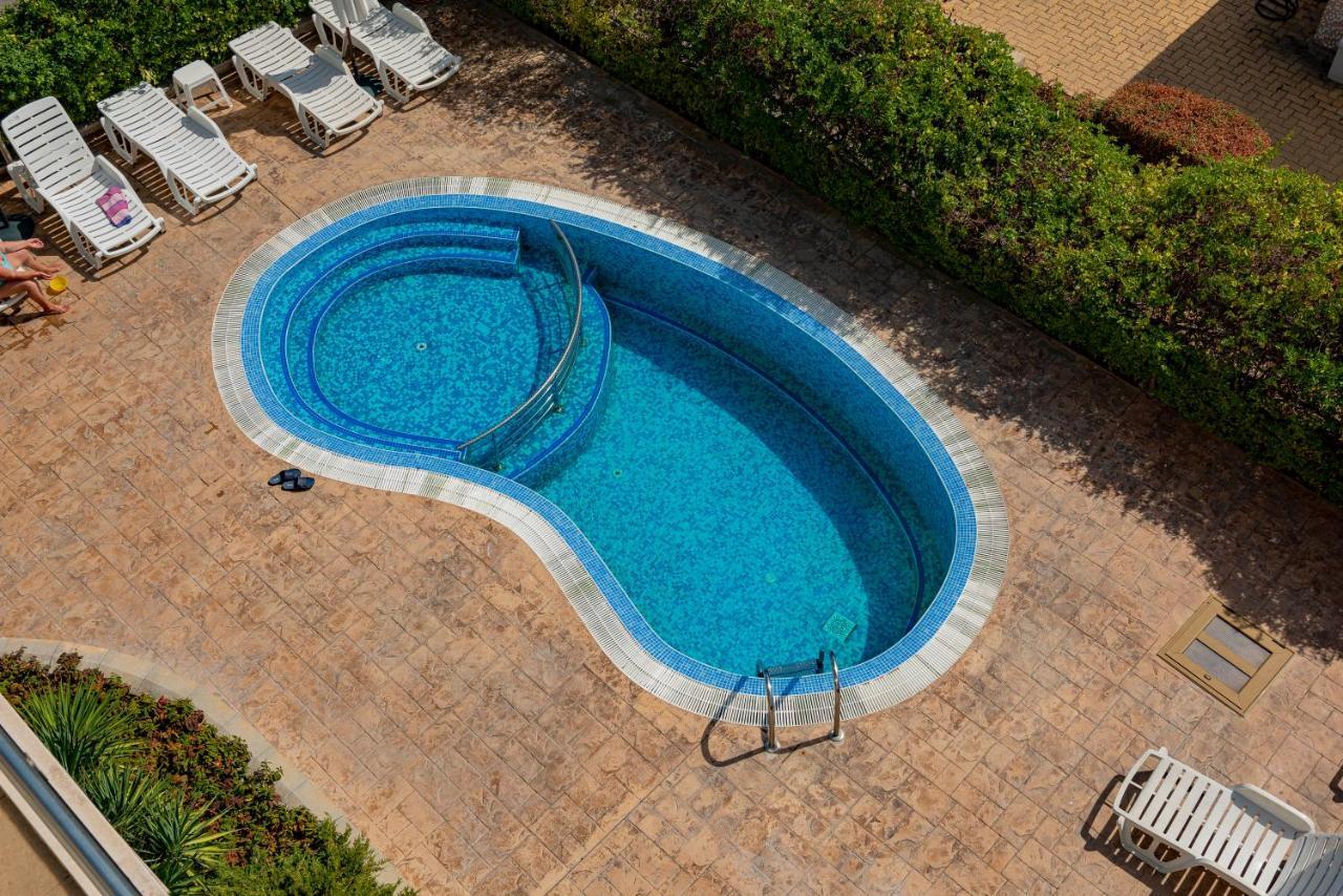 Menada Belle View Apartments Sveti Vlas Bagian luar foto