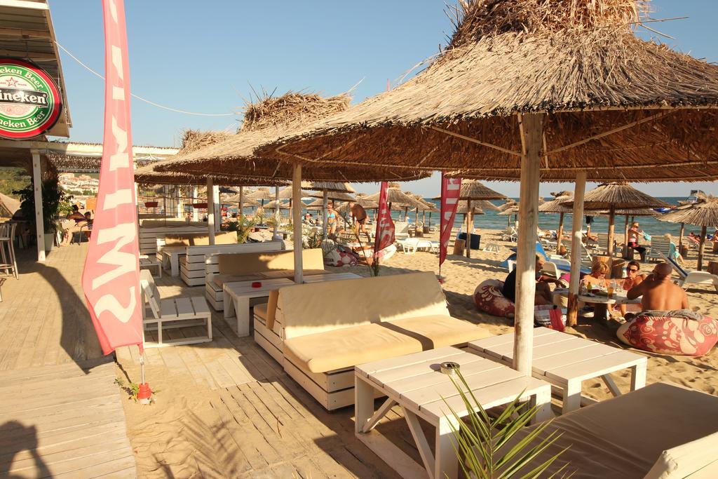 Menada Belle View Apartments Sveti Vlas Bagian luar foto